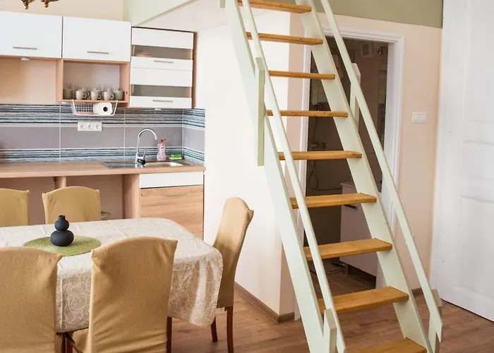 Nagymaros Apartman *